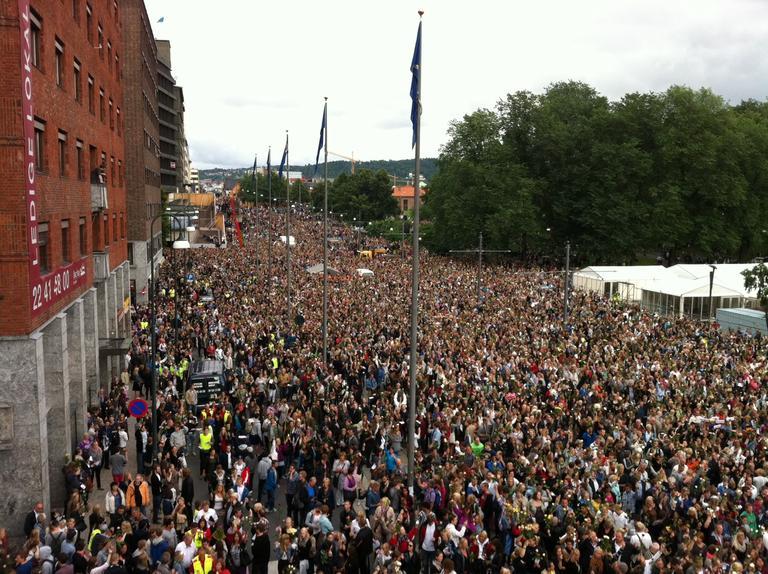 La masacre despertó masivas protestas en la capital noruega, Oslo, en 2011. Masivas protestas en Oslo.
