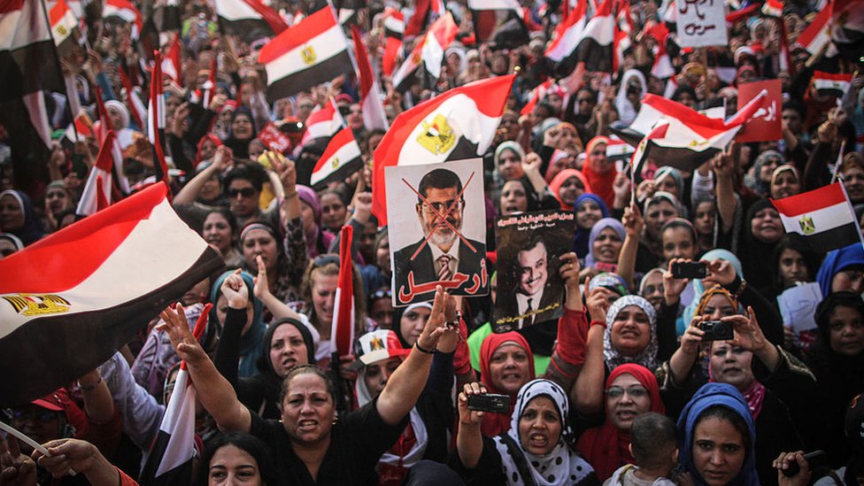 Сторонники антиморси собираются на площади Тахрир, чтобы потребовать его отставки в ходе общенациональных протестов.