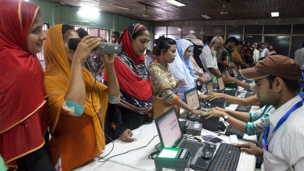 Registro de datos biométricos en Bangladesh