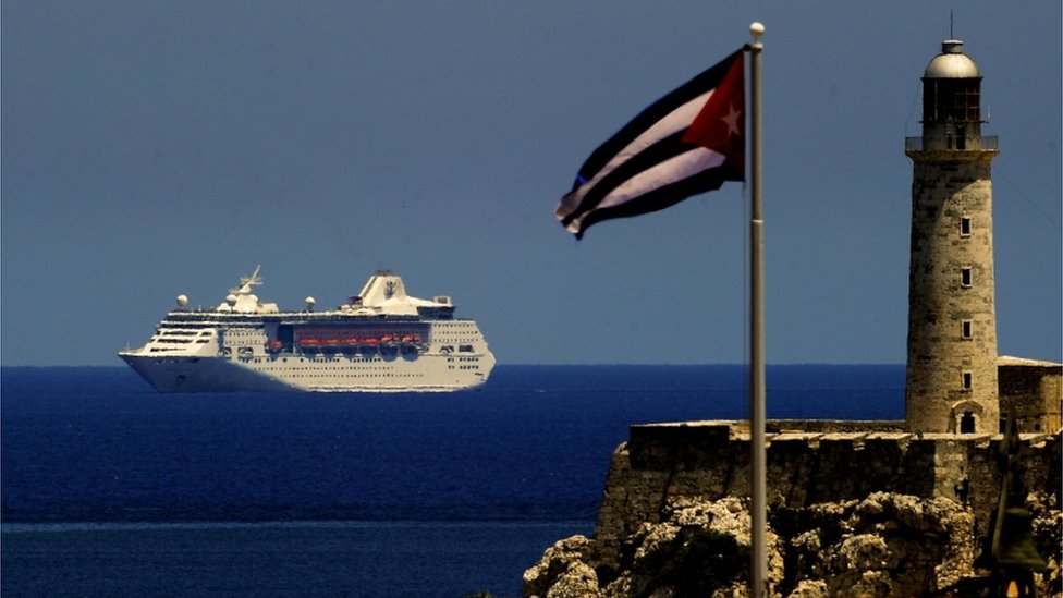 Crucero acercándose a Cuba