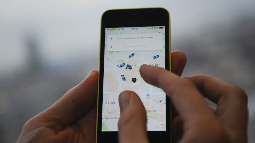 Uber appeals against drivers' rights to pay and holiday