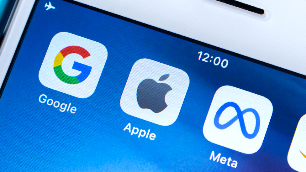 Apple, Meta and Google to be investigated by the EU - BBC News