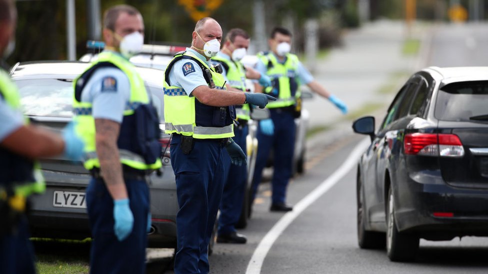 Un control de seguridad en Nueva Zelanda