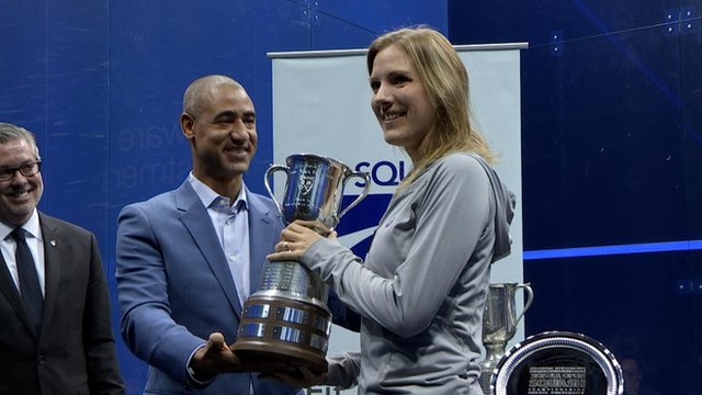 Laura Massaro with the US Open trophy