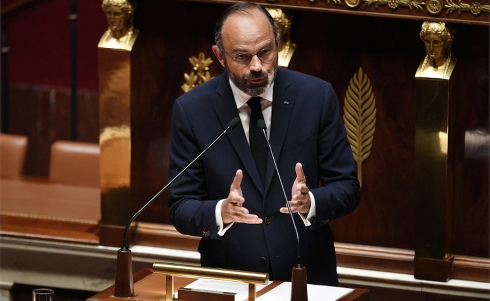 Премьер-министр Франции Эдуард Филипп представляет свой план выхода из ситуации блокировки в Национальном собрании в Париже, Франция, 28 апреля 2020 года.