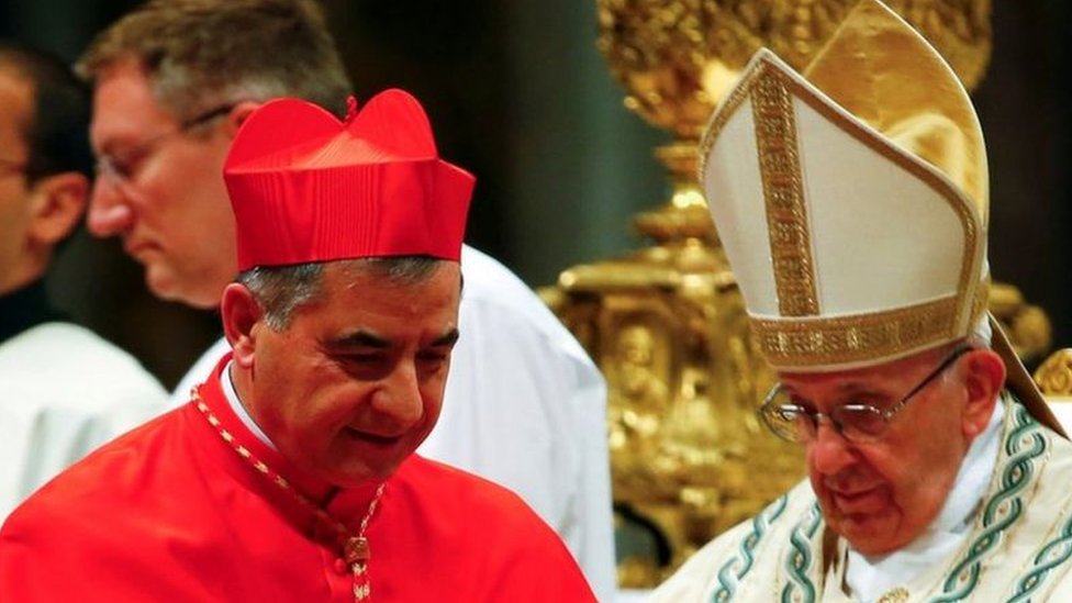 الكاردينال بيتشيو والبابا فرنسيس