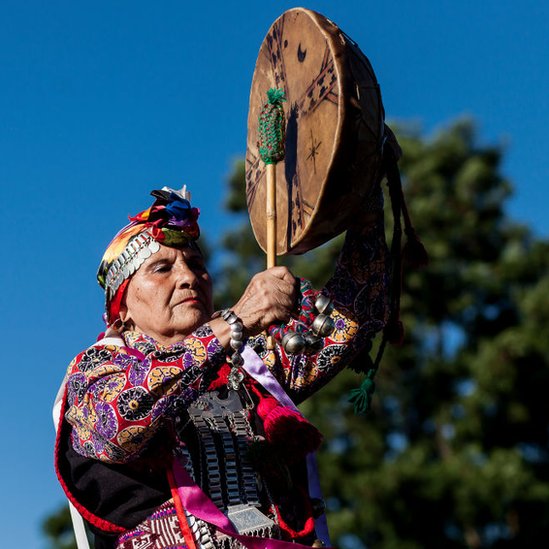 Mujer mapuche.