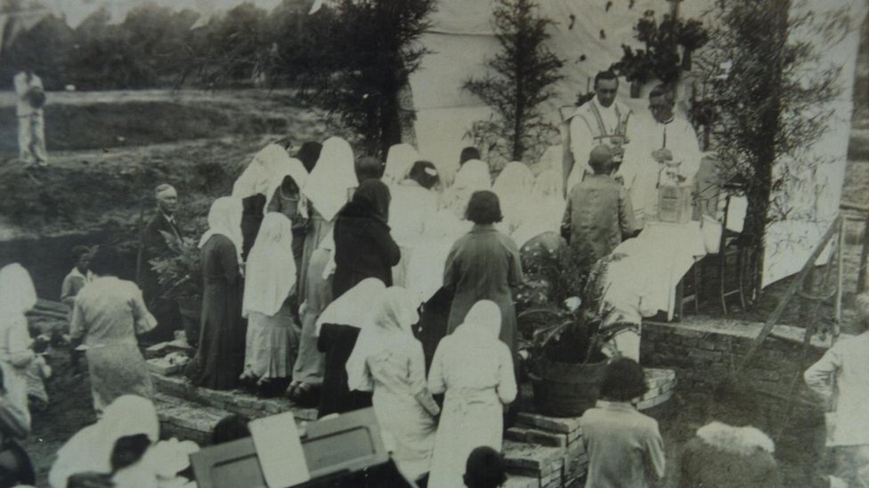 Imigrantes católicos japoneses em Promissão, em SP