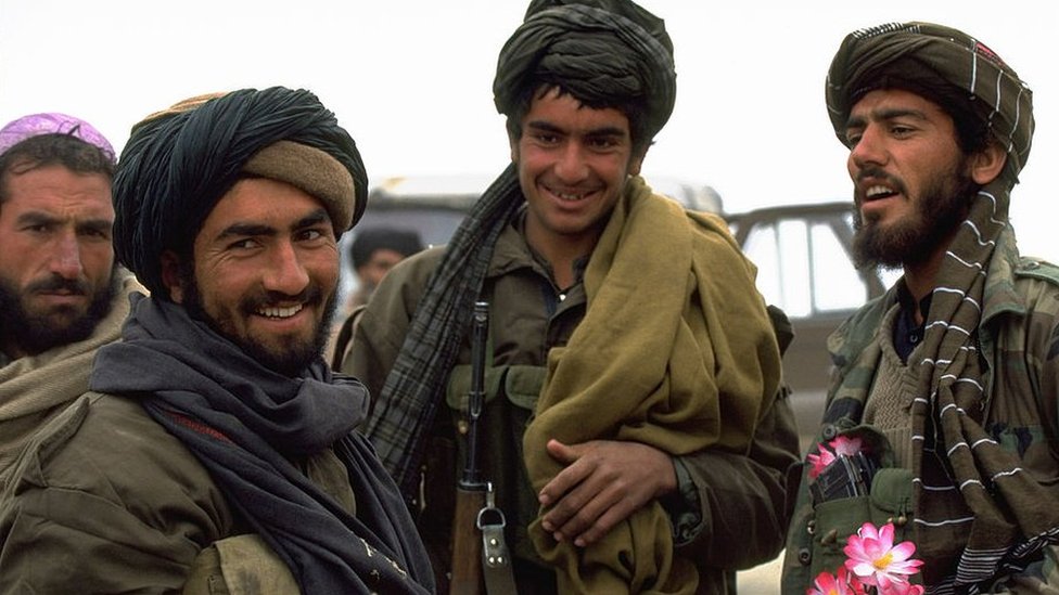 Guerreros talibanes durante la Guerra Civil de Afganistán.