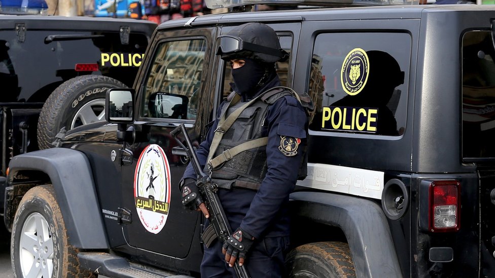 أحد أفراد الأمن في مصر