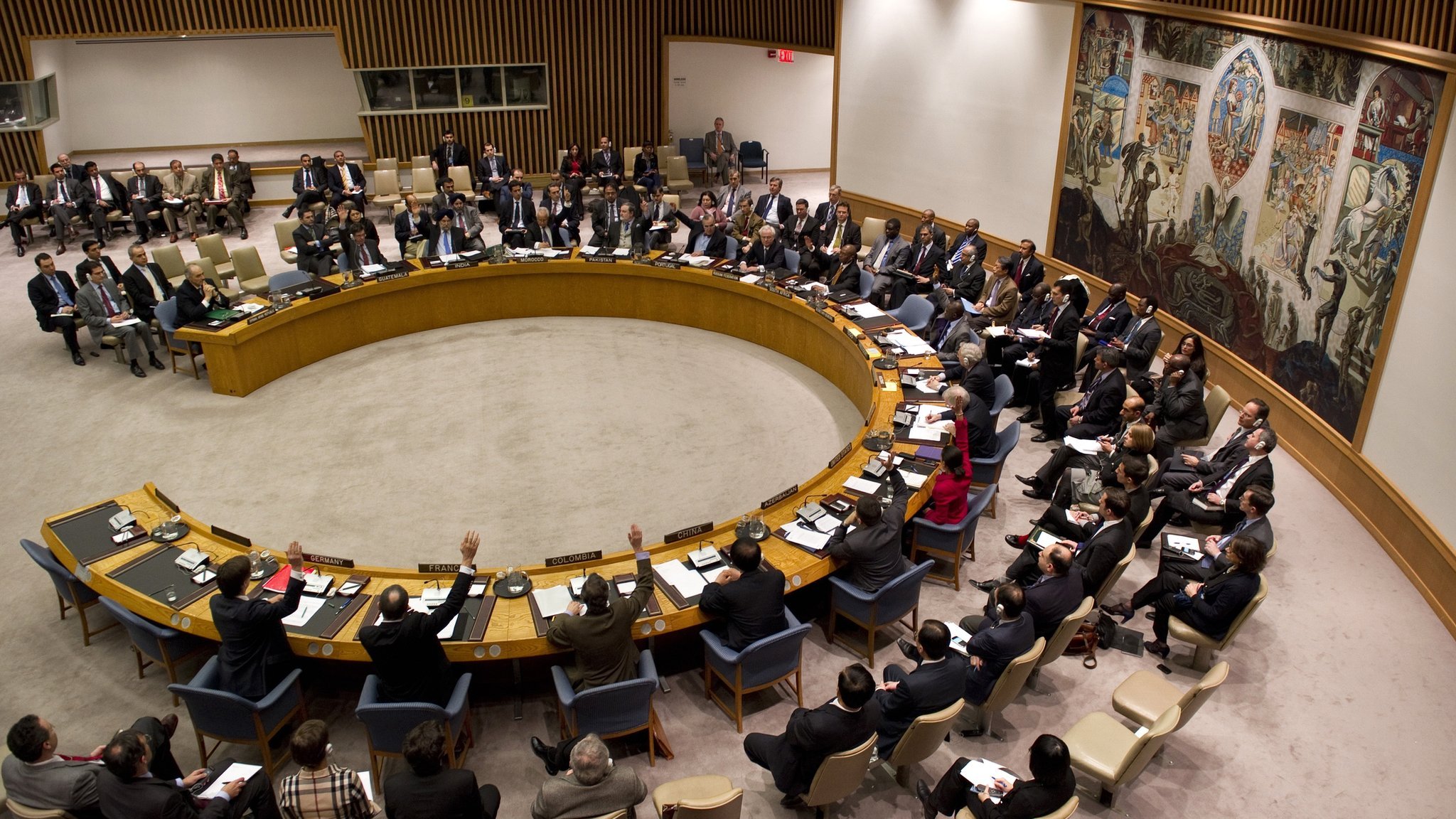 مجلس الأمن اثناء التصويت على قرار حول بسوريا عام 2013