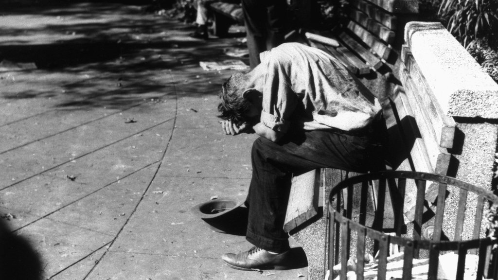 Homem desesperado nos EUA durante a Grande Depressão