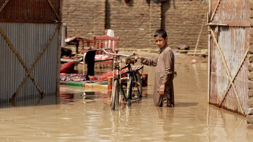 Pakistan floods: 'The water came and now everything is gone'