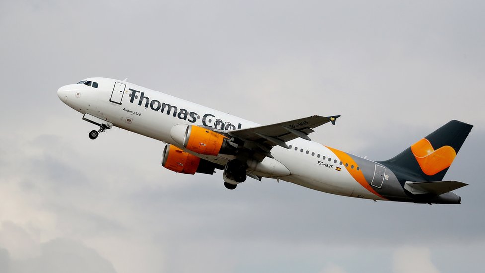 Airbus A320 авиакомпании Thomas Cook Airlines взлетает в международном аэропорту Дюссельдорфа, Германия, 23 сентября 2019 г.