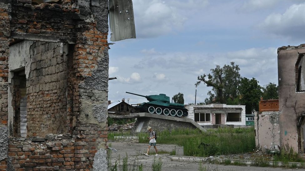 Uništena kuća u gradu Trostjanec, Sumska oblast u Ukrajini