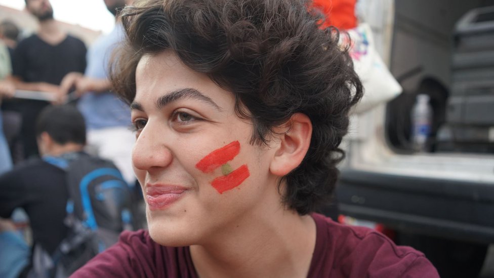 Ливанские демонстранты, которые рассказали BBC, почему они протестуют