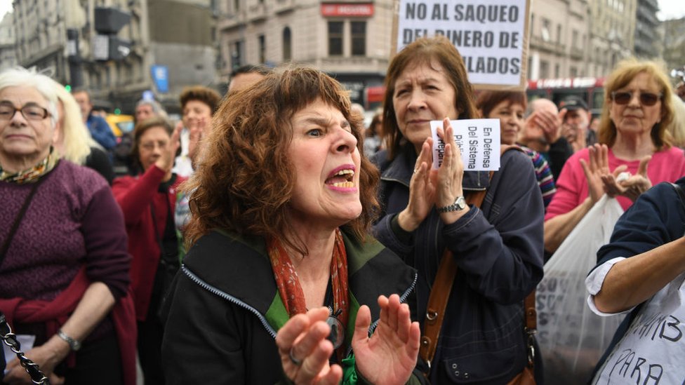 Jubilados protestan en Buenos Aires.