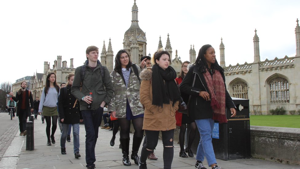 Современный набор новых студентов в Кембридж