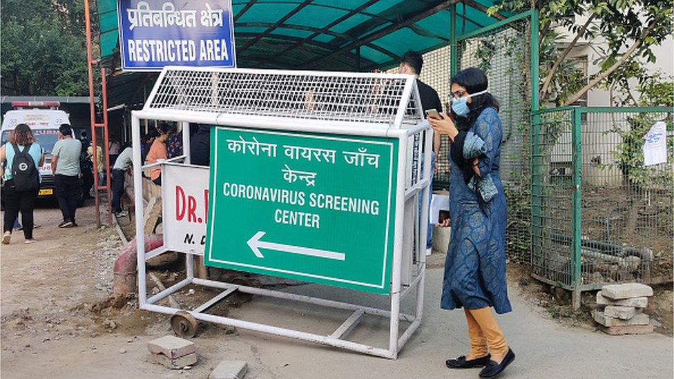 Центр тестирования на коронавирус в Дели