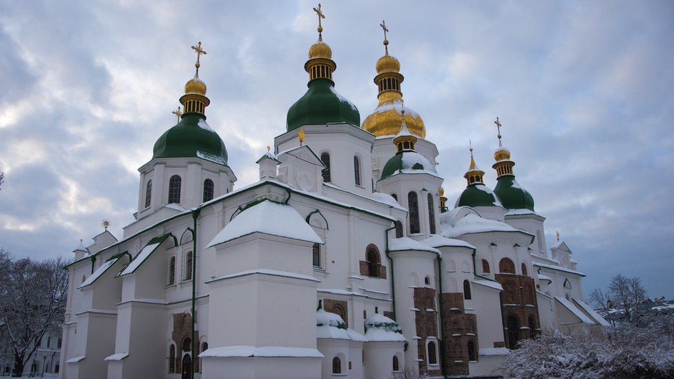 Catedral de Sofía, en Kiev, nevada.