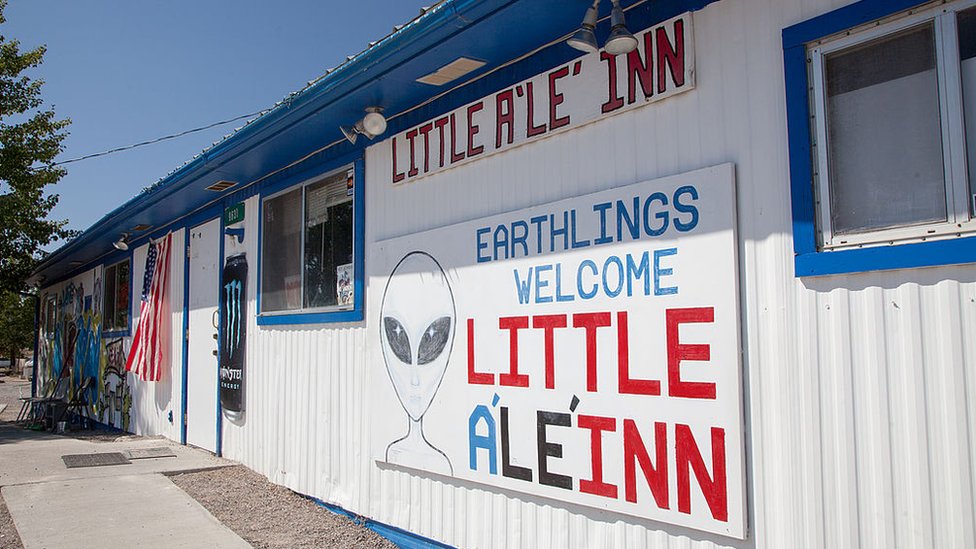 El Little A'Le'Inn.