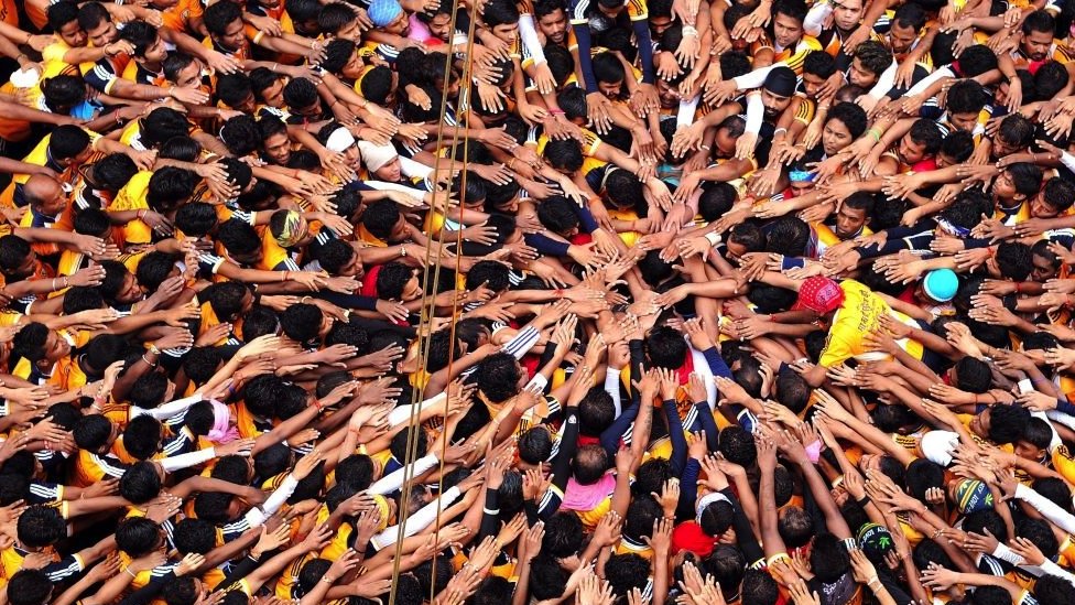 Una multitud durante un festival religioso en India.
