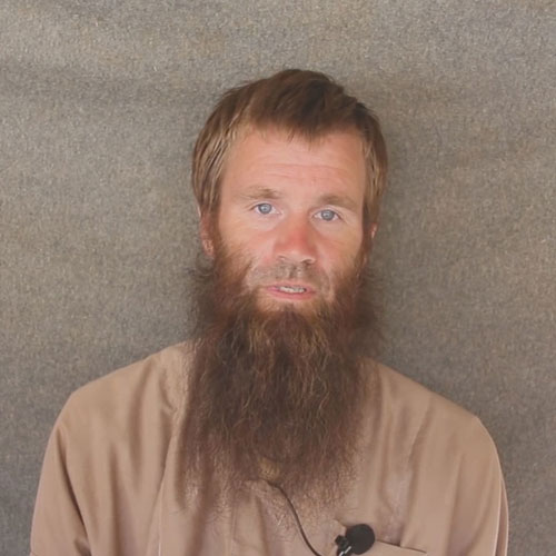 Johan intentó escapar pero fue recapturado por los yihadistas. Johan en una captura de un video de al Qaeda.