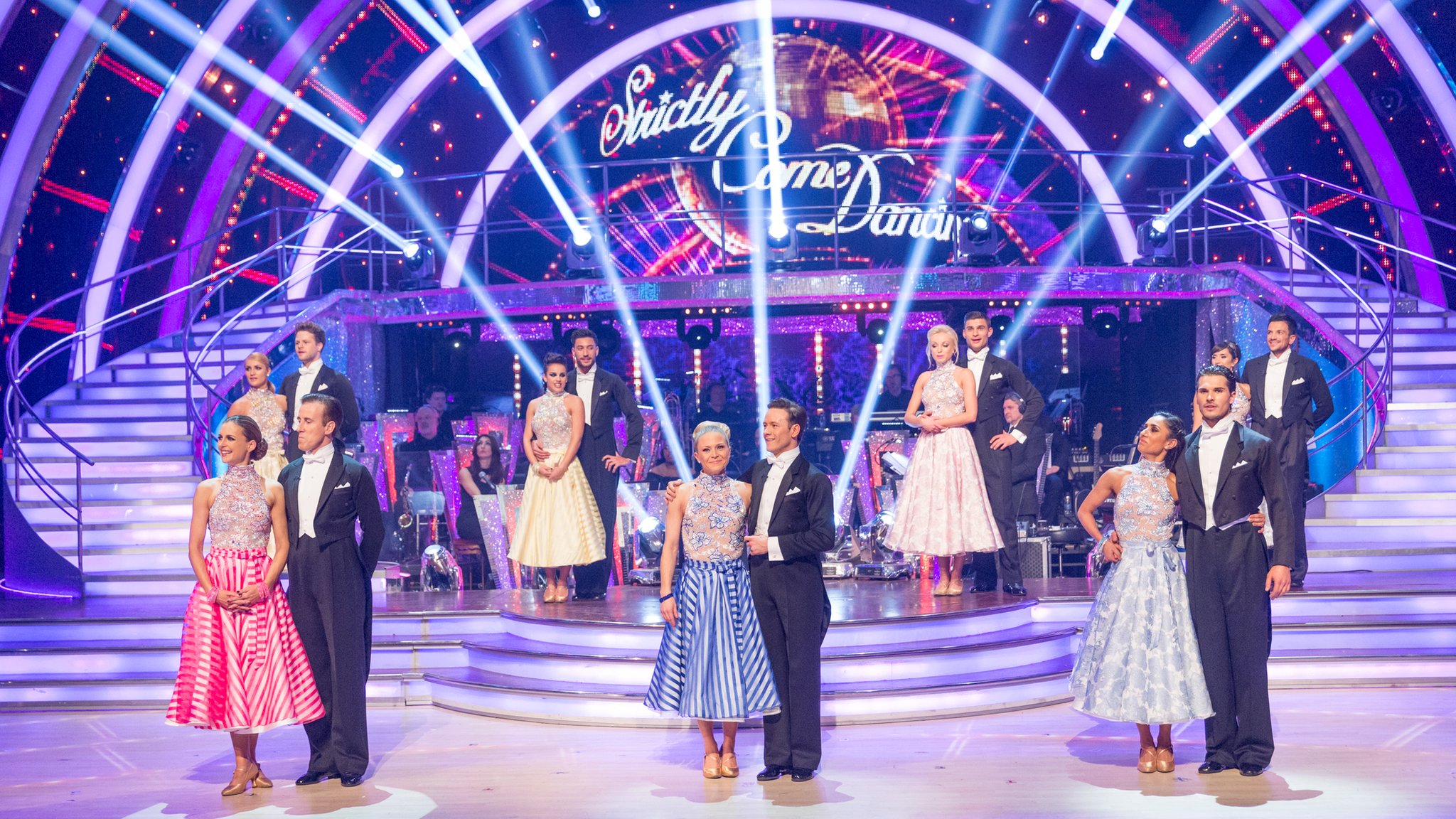 Strictly quarter finals, who's still dancing? - CBBC Newsround