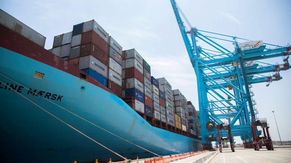 Si el NAFTA colapsa, el comercio entre EE.UU. y México se regiría por reglas de la OMC. Un buque de carga en un puerto de México.