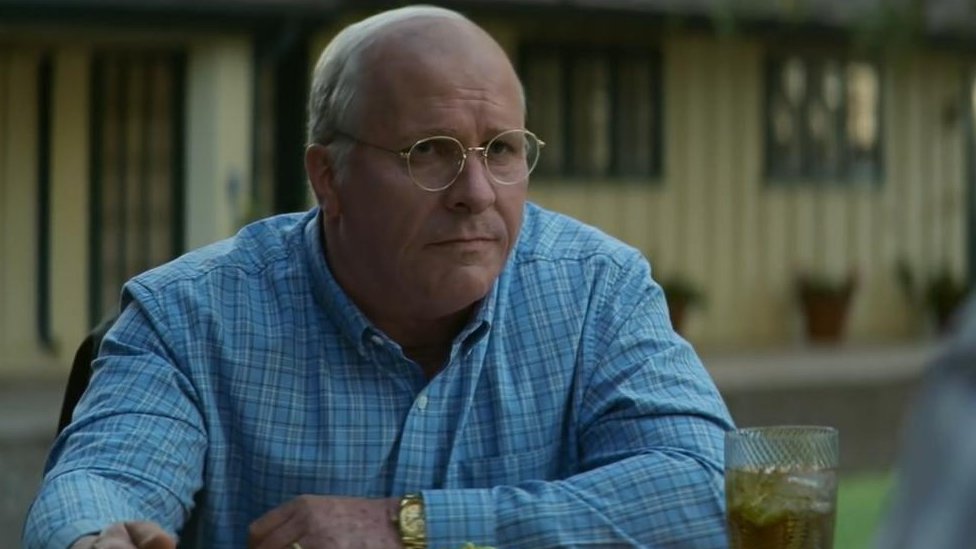 Christian Bale como Dick Cheney