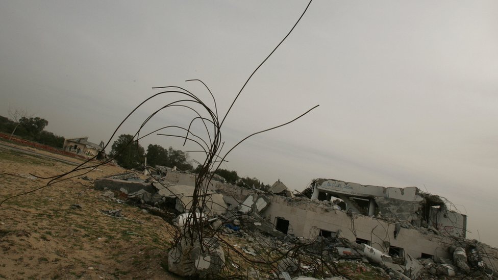 هدمت إسرائيل مستوطناتها في غزة قبل الانسحاب في عام 2005