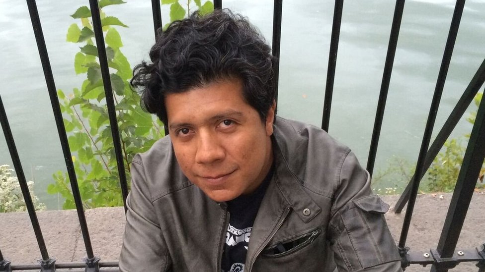 Alan Mills Alan Mills