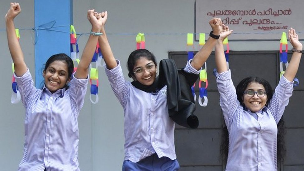 Odia School Girls Sex Video - Kerala school uniform: Why some Muslim groups are protesting - BBC News