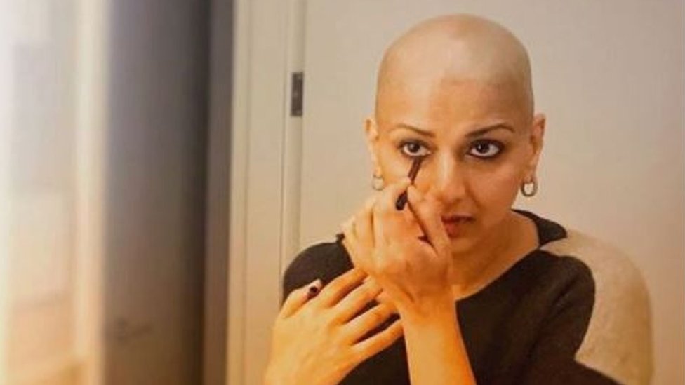 Sonali Bendre: Bollywood star's cancer posts inspires India fans