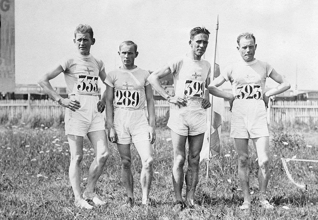 V. J. Sipila, E. E. Berg, Vile Ritola i Pavo Nurmi (sleva na desno)