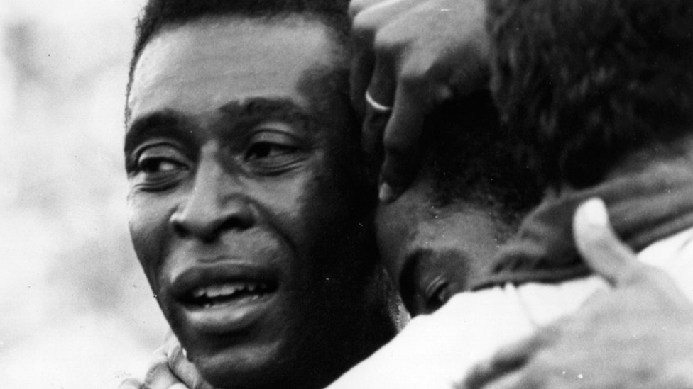 Pelé ganó tres mundiales con Brasil y anotó más de 1.000 goles. Pelé en 1970