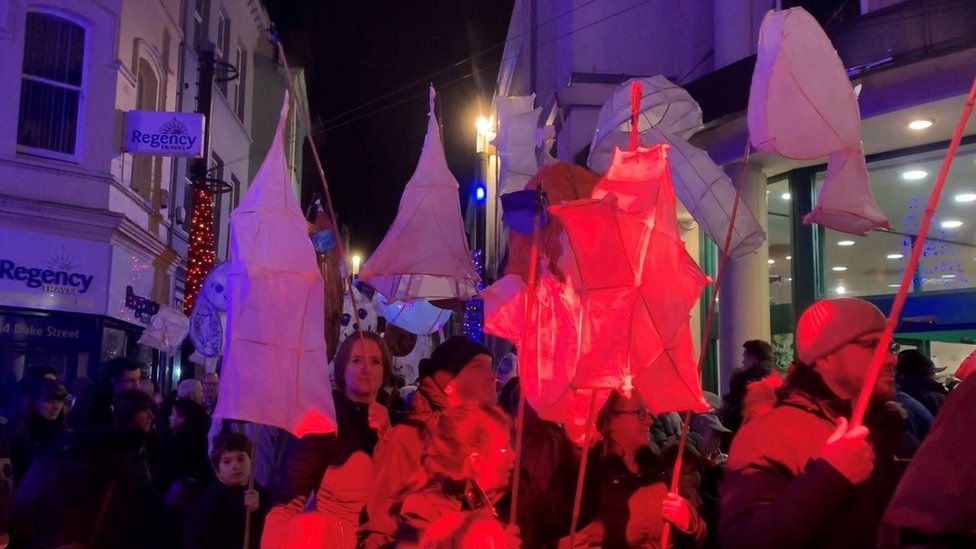 Isle of Man Thousands gather for Christmas light switchon BBC News