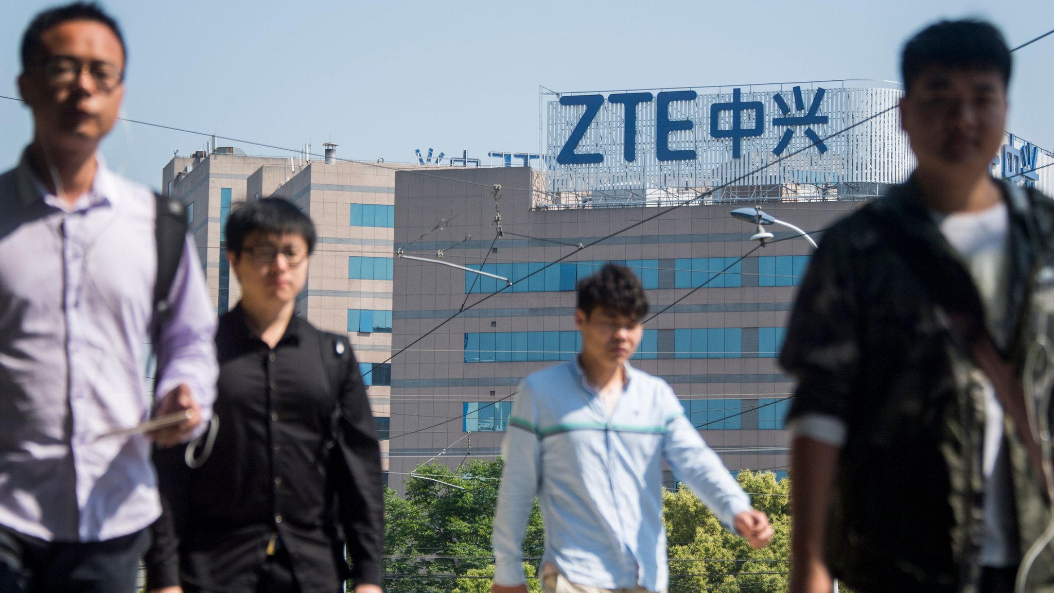 Trump seeks to save Chinese jobs at ZTE ahead of trade talks