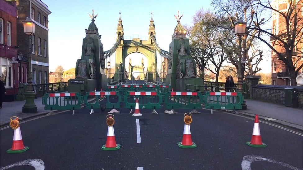 Hammersmith Bridge closed indefinitely after faults found