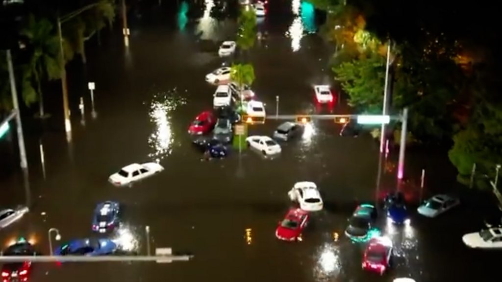 Countless cars stranded after historic flood in Fort Lauderdale