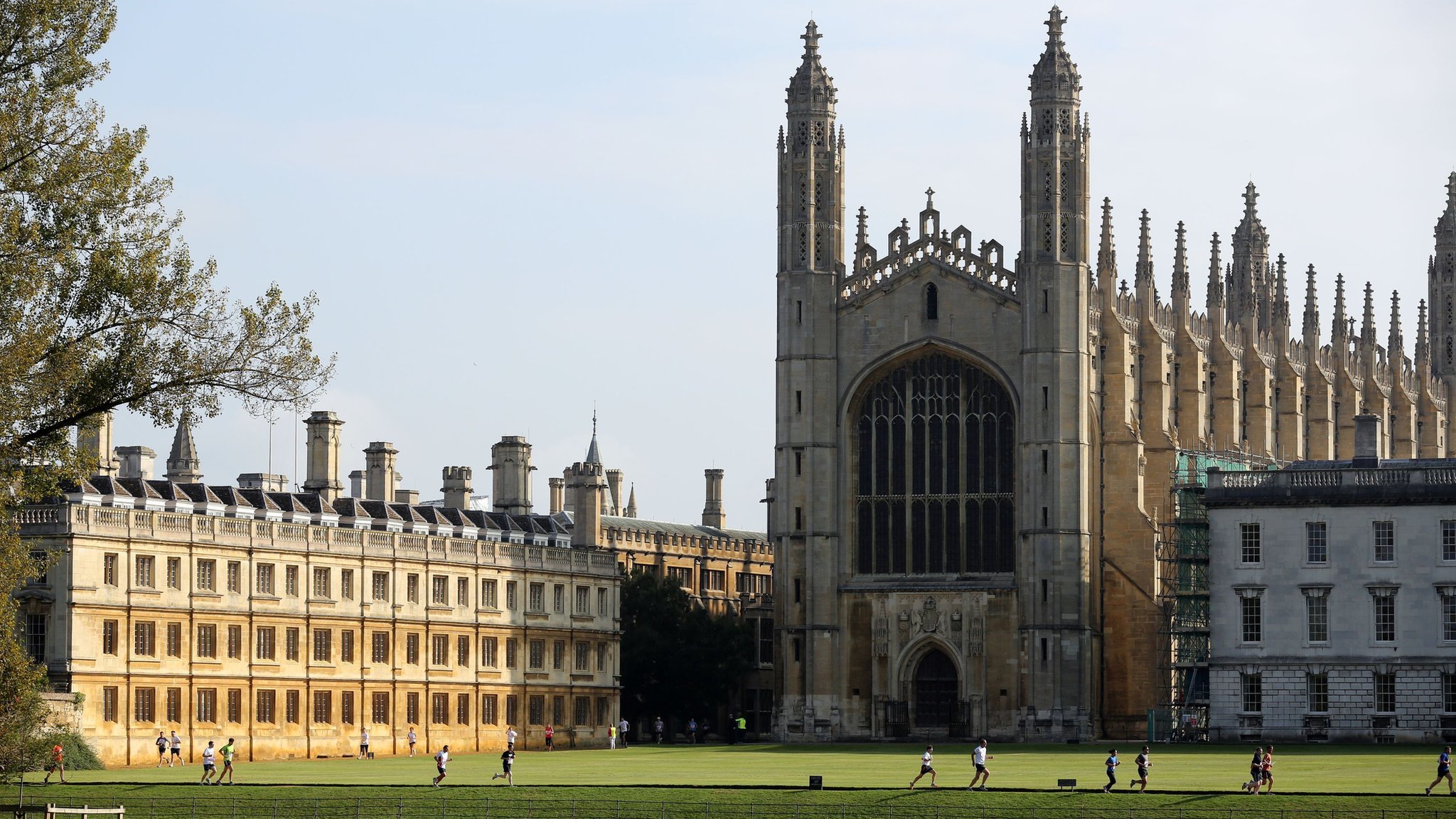 Cambridge University: All lectures to be online-only until summer of 2021 -  BBC News