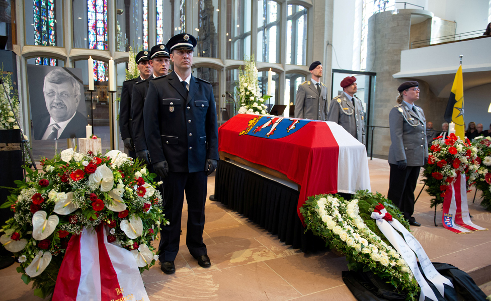 Церемония похорон в Любке, 13 июня 19