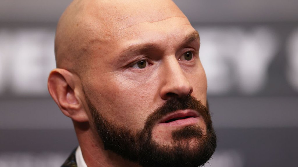 Tyson Fury makes emotional knife plea over cousin's death