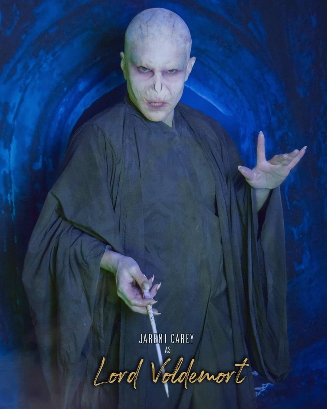 Джареми Кэри в роли лорда Волдеморта