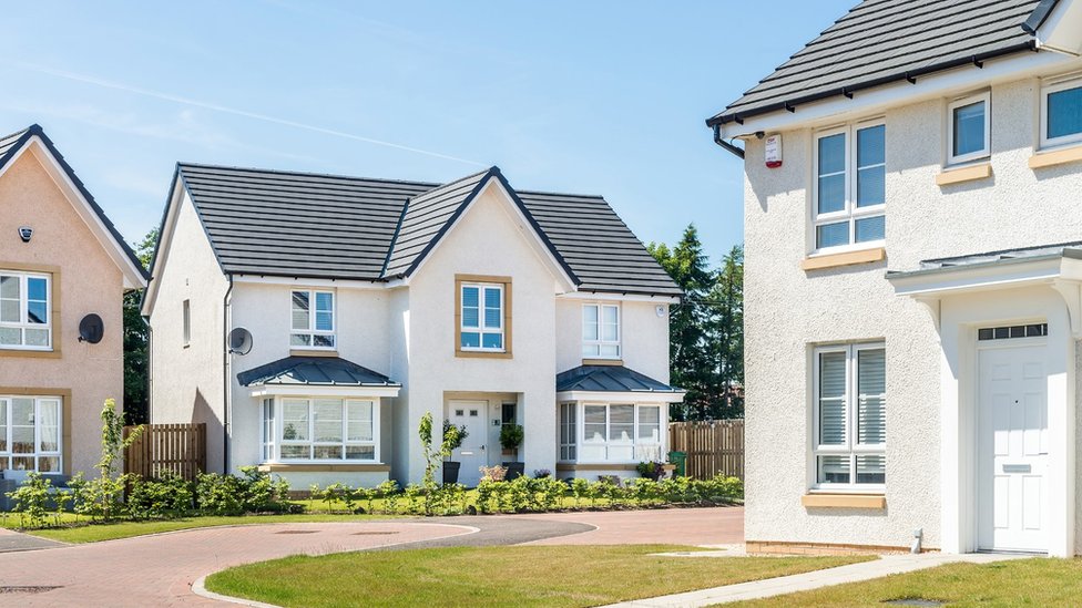 Barratt unveils plans for 4,000 homes in Scotland BBC News