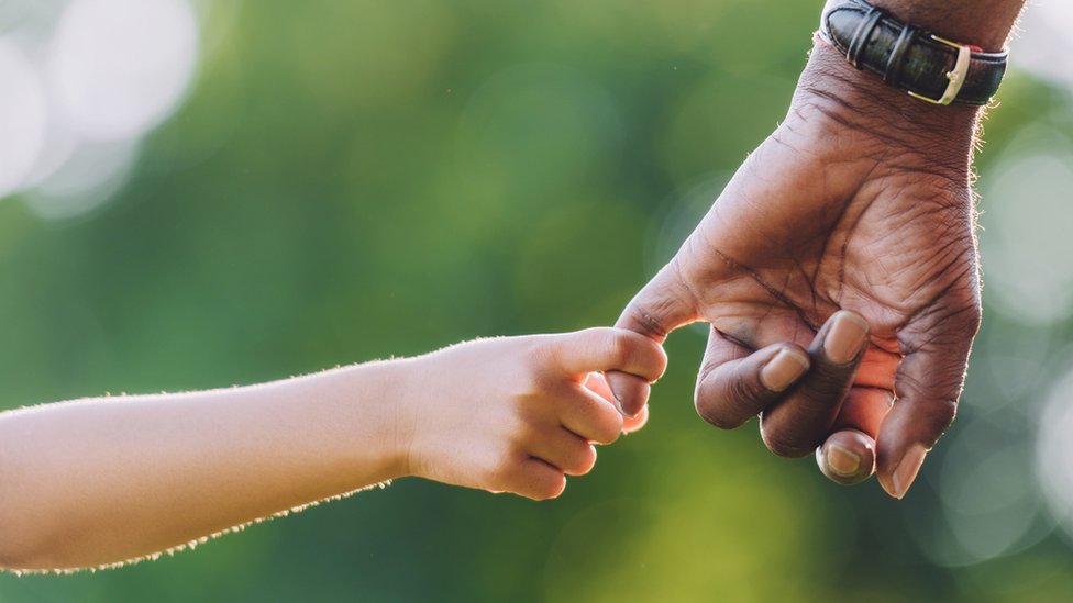 Herefordshire child services to be reviewed - BBC News