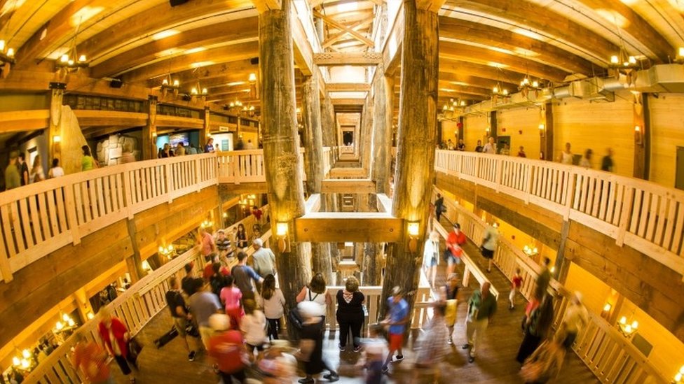 Noah S Ark Theme Park Opens In Kentucky With Life Size Model c News