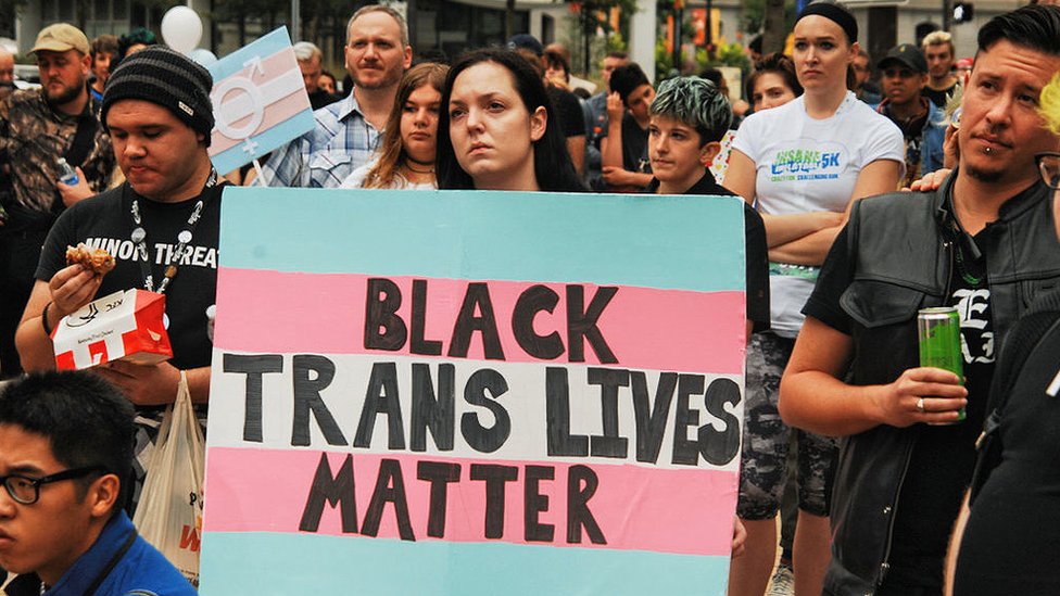 Митинг трансгендерного сообщества