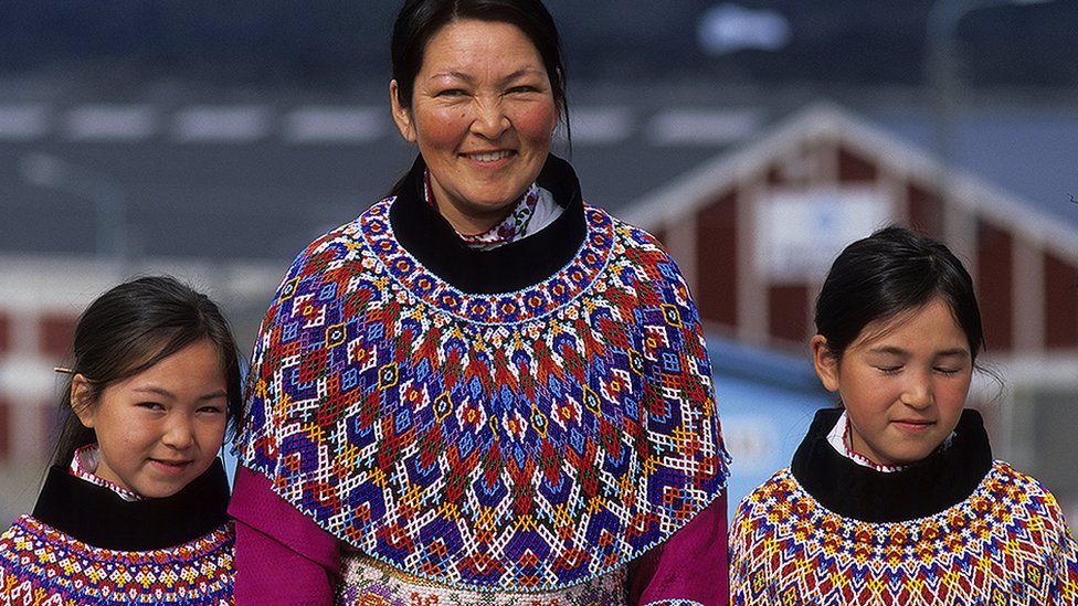Семья инуитов в Гренландии