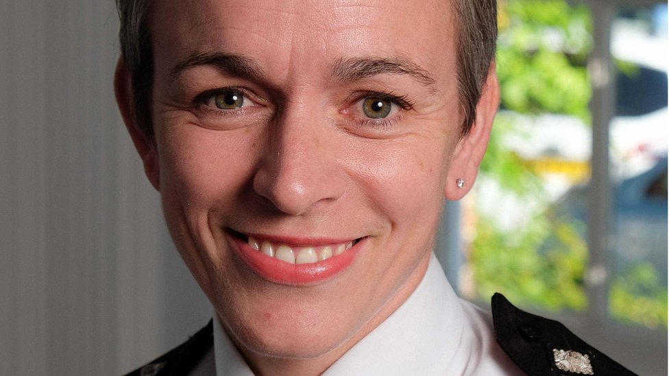 Hampshire's first female chief constable takes up post - BBC News